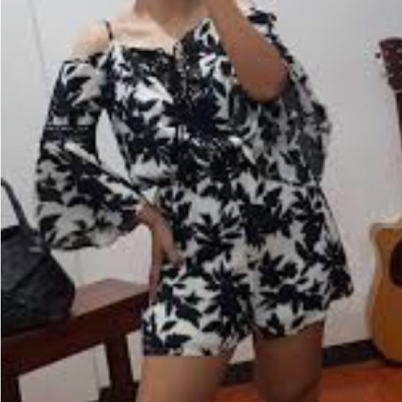 Summer Romper - Picture 1 of 5